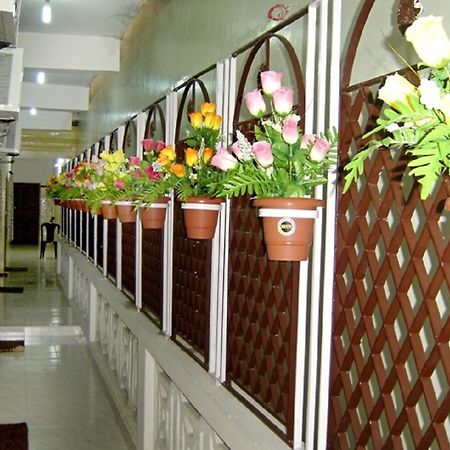 French Guest House Пондичери Екстериор снимка